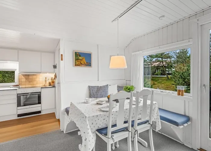 Glady - 500m From The Sea By Interhome *