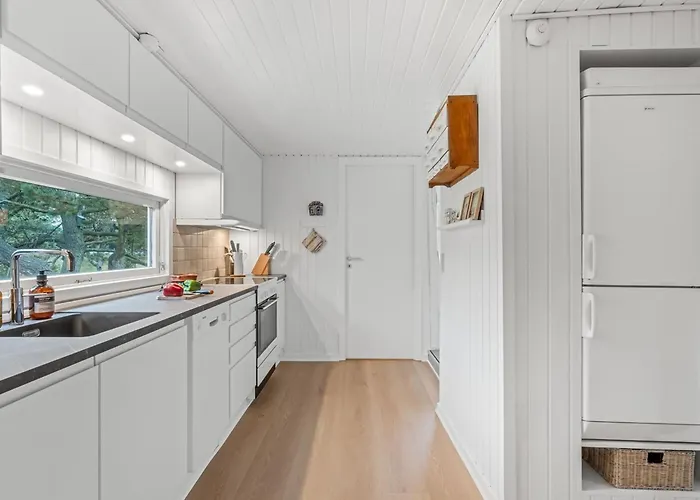 Glady - 500m From The Sea By Interhome Vejers Strand